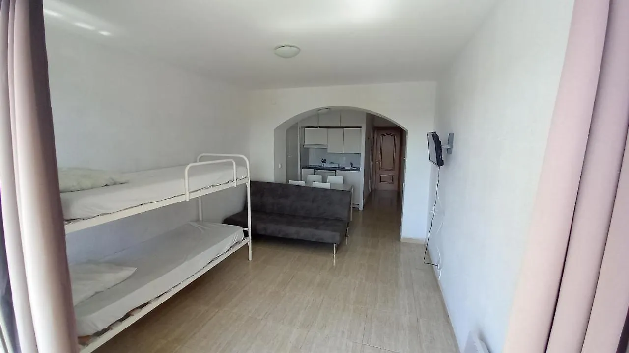 Apartment Estudio Roses Con Terraza, Vistas Canal Y Mar Spain